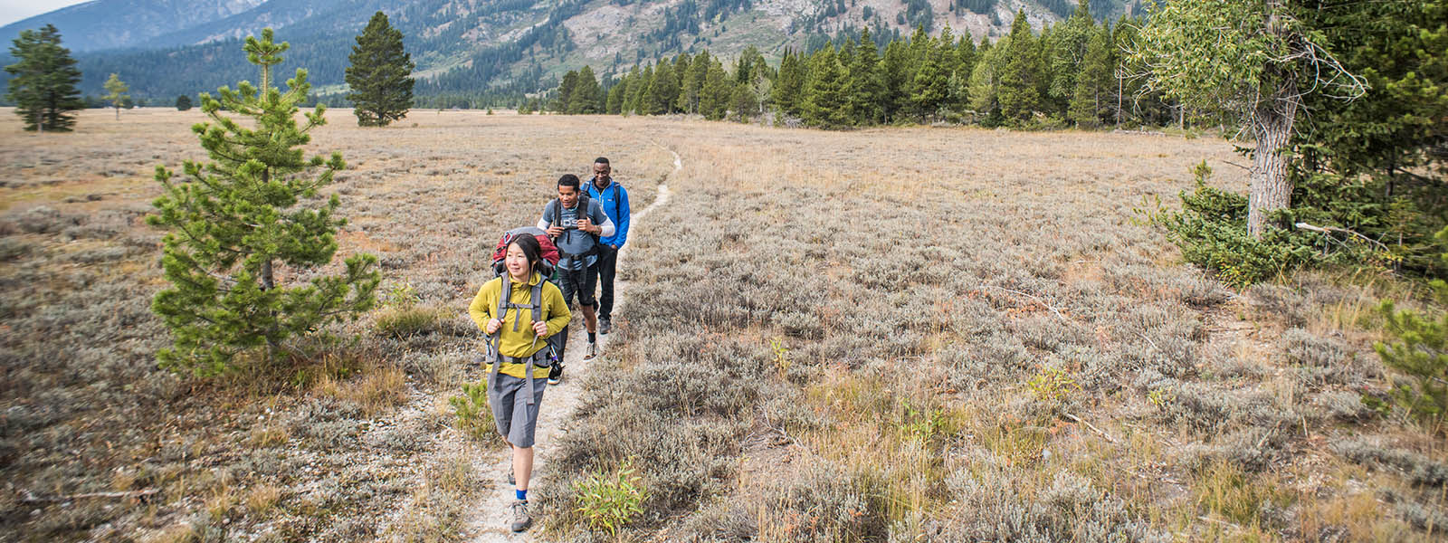 header-hiking-activity-grand-teton-national-park-foundation-opt3